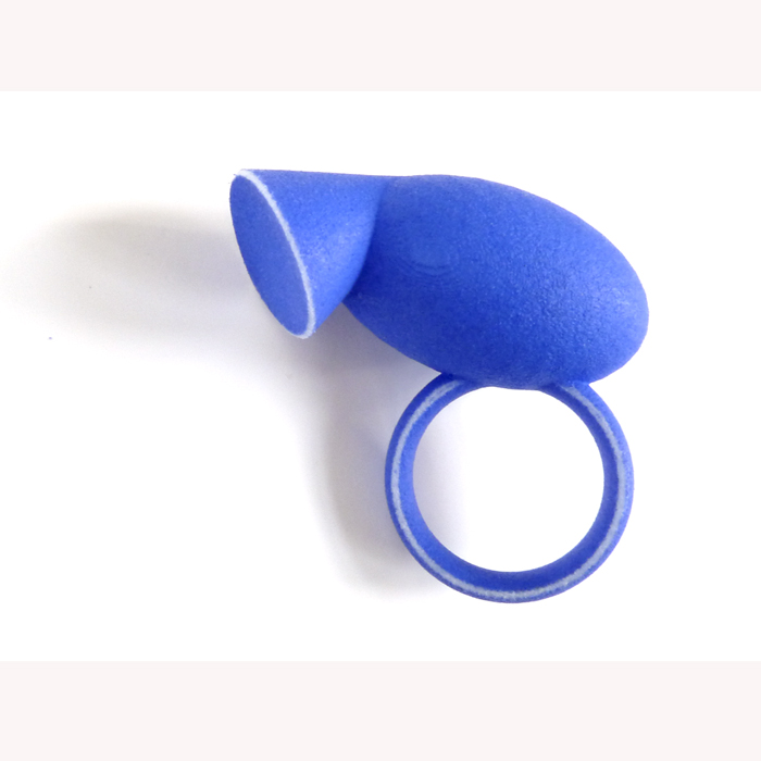 Horn ring in green by Birgit Laken: anarkik champion, 3D printed in polyamide, and can be dyed in a variety of the colours available